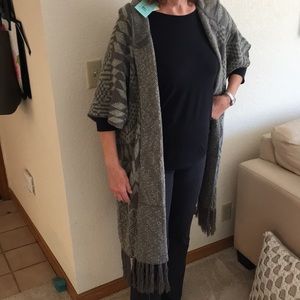 Rip Curl poncho style sweater size XL